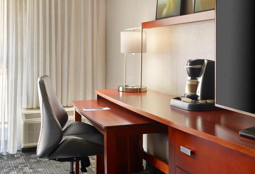 Стандартный Номер Кровать Кинг, Courtyard By Marriott Atlanta Airport South/sullivan Road