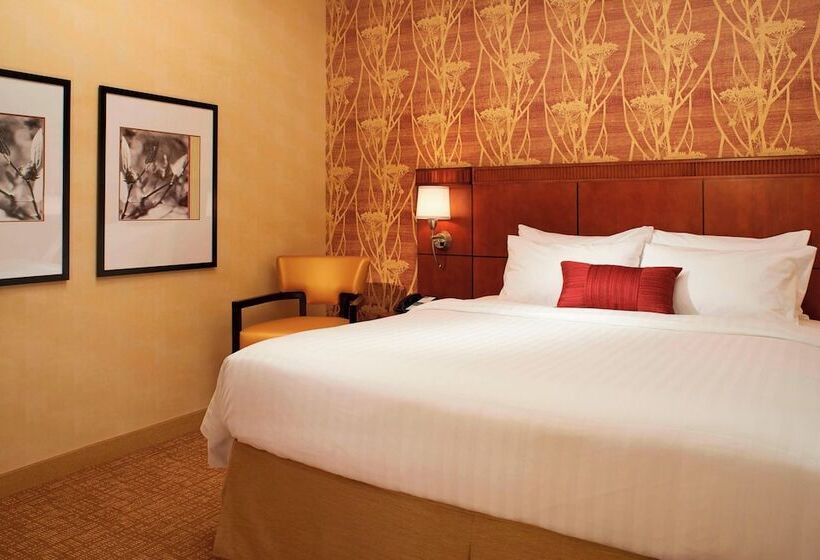 Suite, Courtyard Chicago Arlington Heights/south