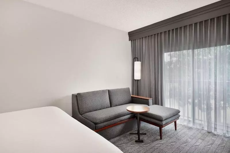 キングサイズベッドのスタンダードルーム, Courtyard By Marriott Memphis Airport