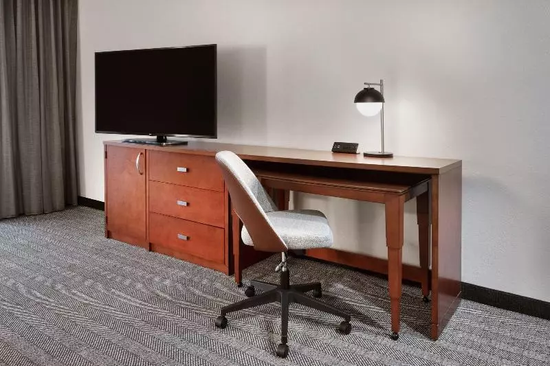 اتاق استاندارد با تخت بزرگ, Courtyard By Marriott Memphis Airport