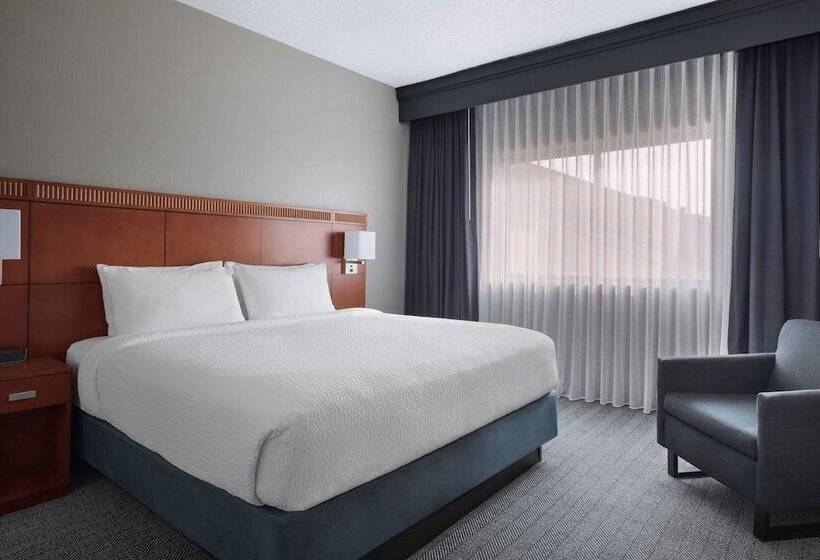 스위트, Courtyard By Marriott New Carrollton Landover
