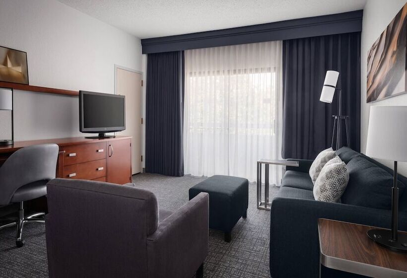 جناح, Courtyard By Marriott Rockville