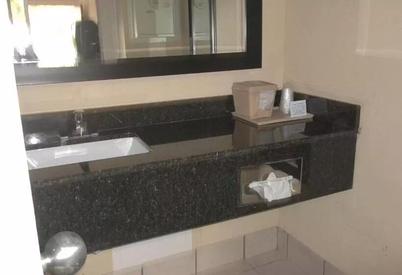 デラックスルーム, Days Inn By Wyndham Fort Lauderdale Airport Cruise Port