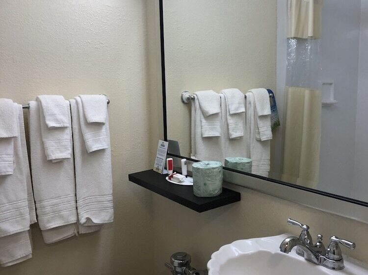 Номер Deluxe, Days Inn By Wyndham Natchez