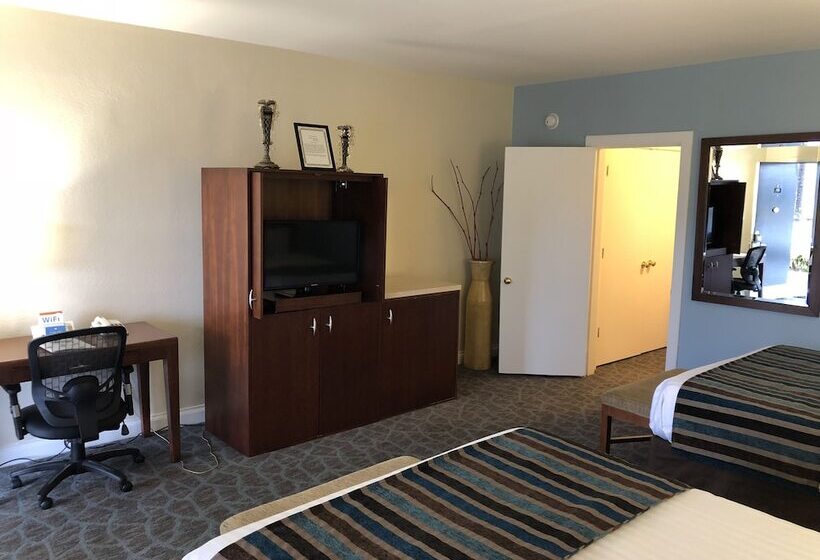 Номер Deluxe, Days Inn By Wyndham Natchez