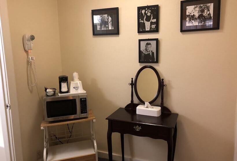 디럭스 룸, Days Inn By Wyndham Natchez