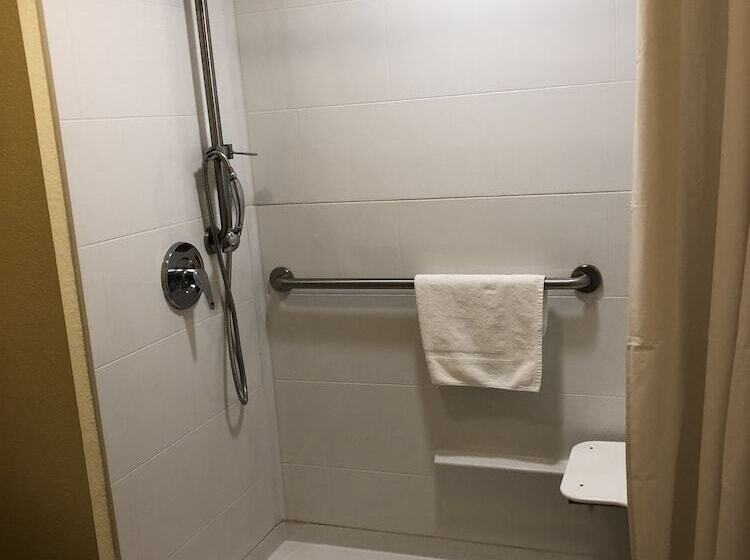 غرفة ديلوكس لذوى الاحتياجات الخاصة, Days Inn By Wyndham Natchez