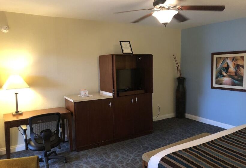 اتاق لوکس, Days Inn By Wyndham Natchez
