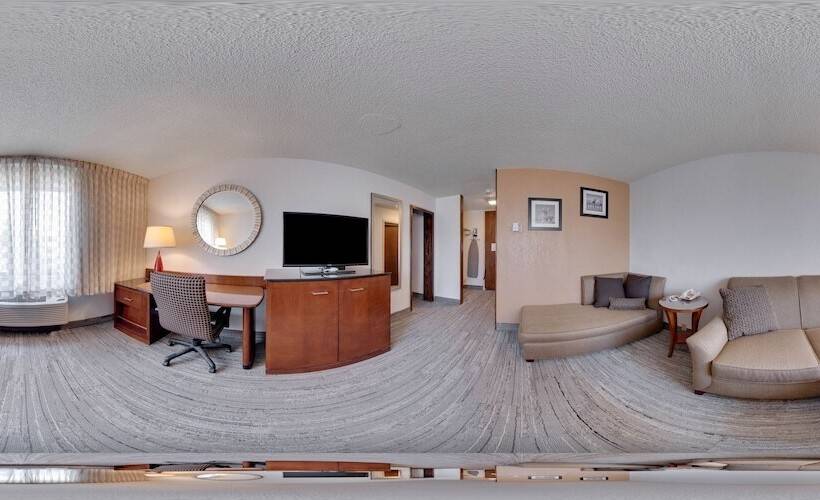 غرفه قياسيه سريرين مزدوجين, Econo Lodge