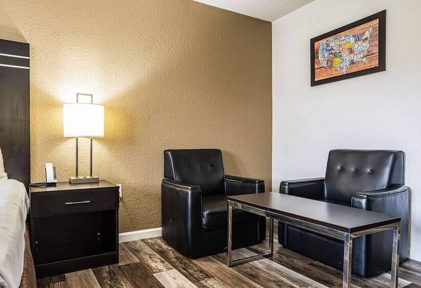 스탠다드 룸, Econo Lodge Cleveland Southeast Kent