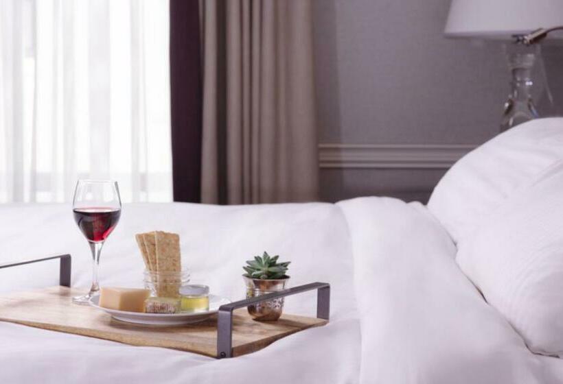 스탠다드 룸 킹사이즈 침대, Fairmont Copley Plaza