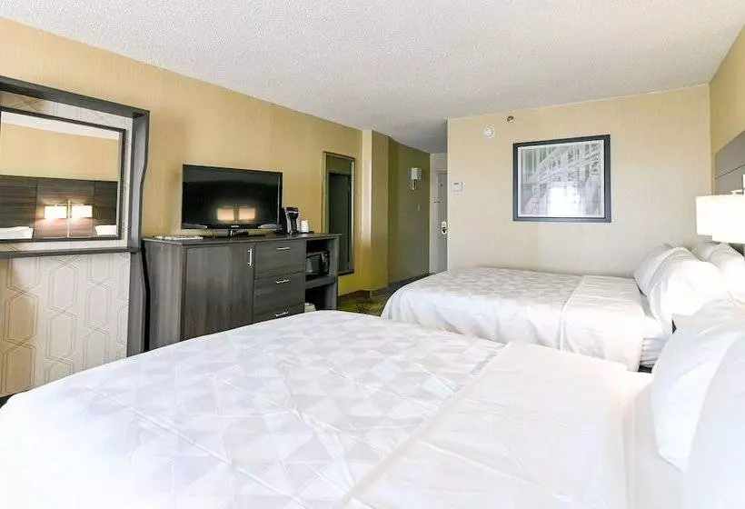 اتاق استاندارد با 2 تخت دوبل, Holiday Inn University Area Charlottesville, An Ihg