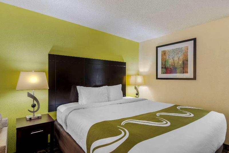 Quarto Estandar Cama King, Quality Inn