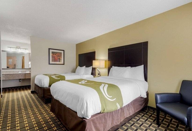 Quarto Estandar 2 Camas Casal, Quality Inn