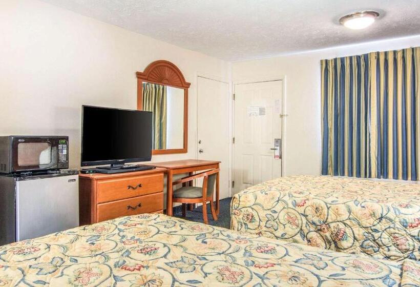 غرفه قياسيه سريرين مزدوجين, Rodeway Inn