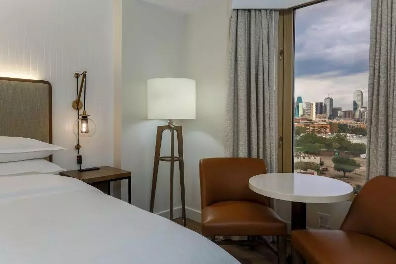 キングサイズベッドのスイートルーム, Sheraton Suites Market Center Dallas