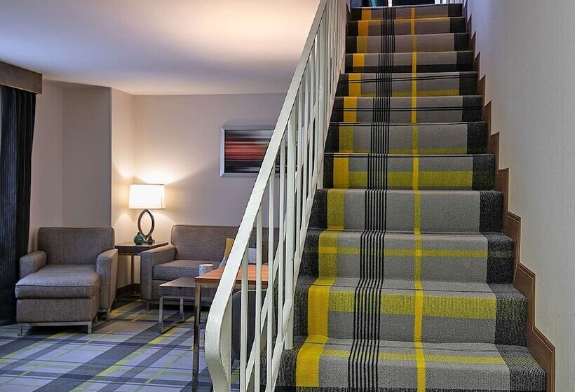 سوییت, The Wayfarer San Luis Obispo, Tapestry Collection By Hilton