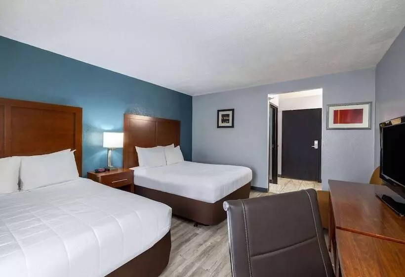 ２ダブルベッドのスタンダードルーム, Travelodge By Wyndham Brooklyn Center