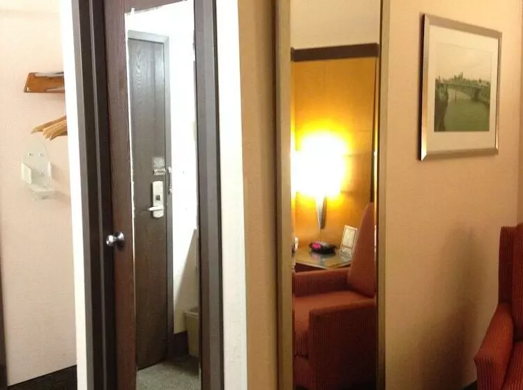 ２ダブルベッドのスタンダードルーム, Travelodge By Wyndham Brooklyn Center
