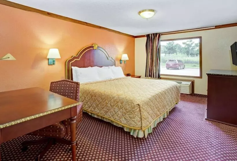 デラックススイート, Travelodge By Wyndham Sellersburg / Louisville North