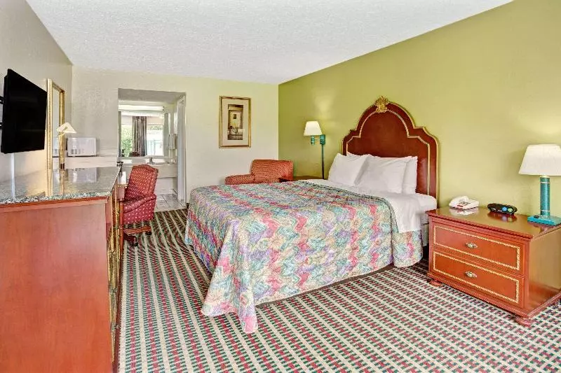 ビジネスルーム, Travelodge By Wyndham Sellersburg / Louisville North