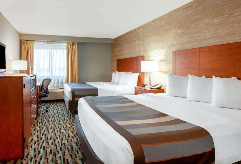 Люкс, Wingate By Wyndham Detroit Metro Airport