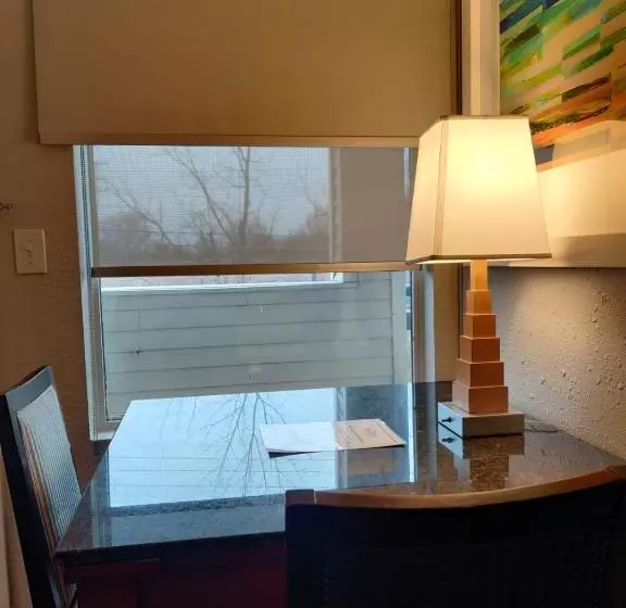 身障者適用スタンダードルーム, Baymont Inn And Suites By Wyndham Columbus / Near Osu