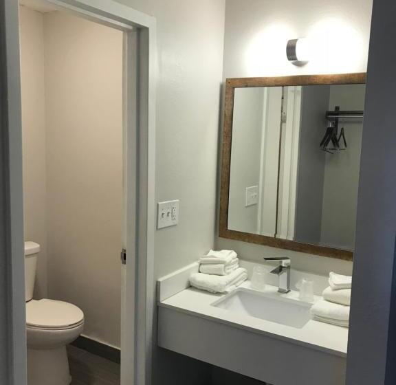 Quarto Estandar 2 Camas Casal, Baymont Inn And Suites By Wyndham Columbus / Near Osu