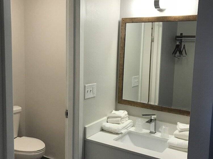 Quarto Estandar 2 Camas Casal, Baymont Inn And Suites By Wyndham Columbus / Near Osu