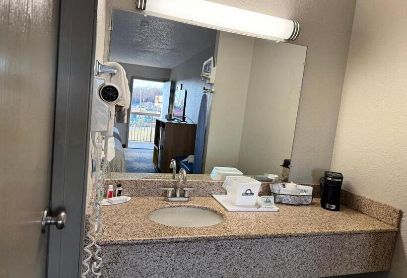 غرفة قياسية, Days Inn By Wyndham Cloverdale Greencastle