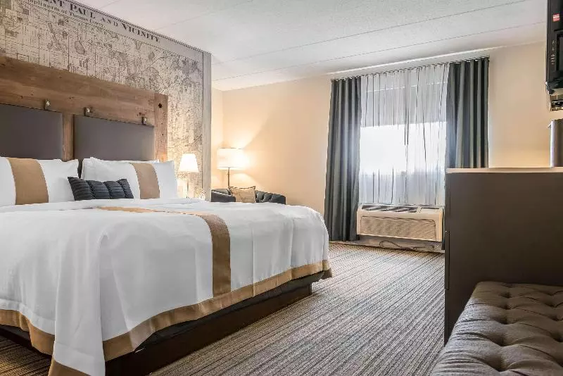 キングサイズベッドのスタンダードルーム, Doubletree By Hilton  Deerfield Beach  Boca Raton