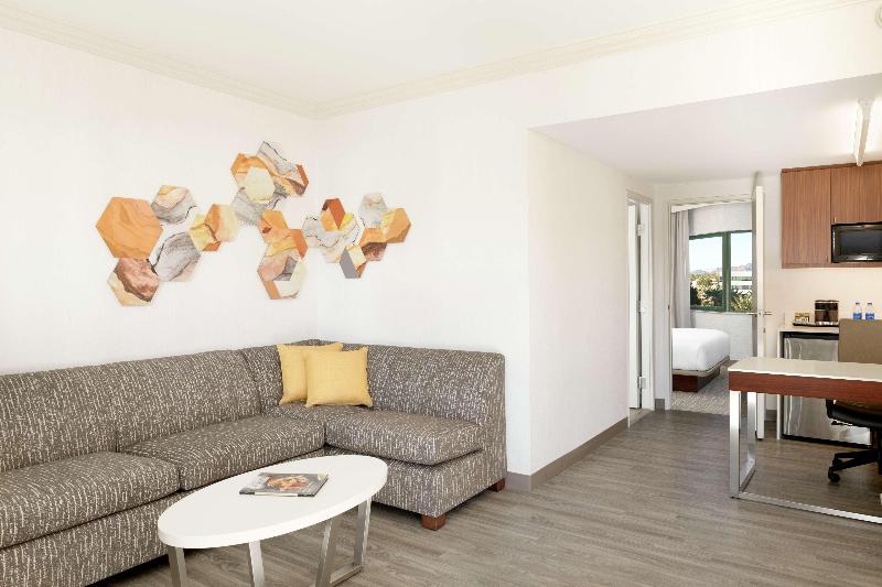 سوئیت با تخت بزرگ, Doubletree Suites By Hilton Phoenix