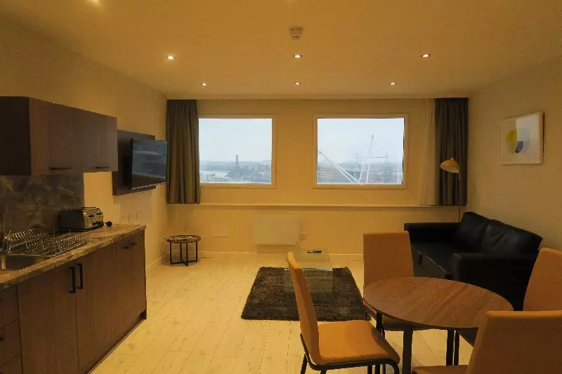 سوئیت برای معلولان, Doubletree Suites By Hilton Hotel Salt Lake City