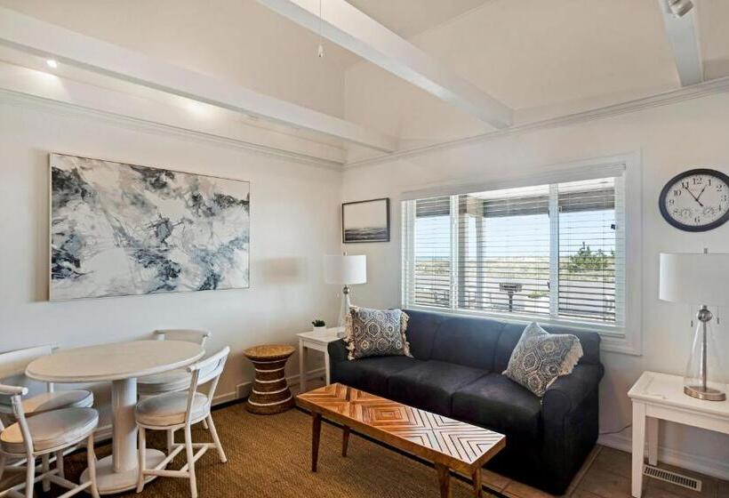 شقة غرفة واحدة, Driftwood Resort On The Ocean