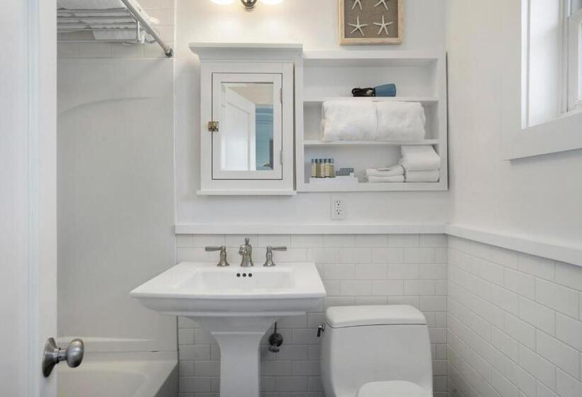 شقة غرفة واحدة, Driftwood Resort On The Ocean