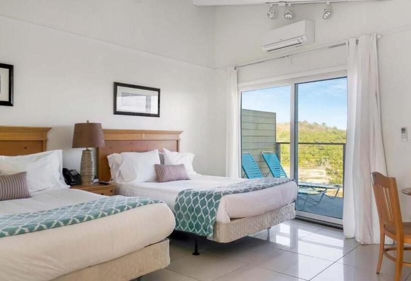 إستوديو قياسى, Driftwood Resort On The Ocean