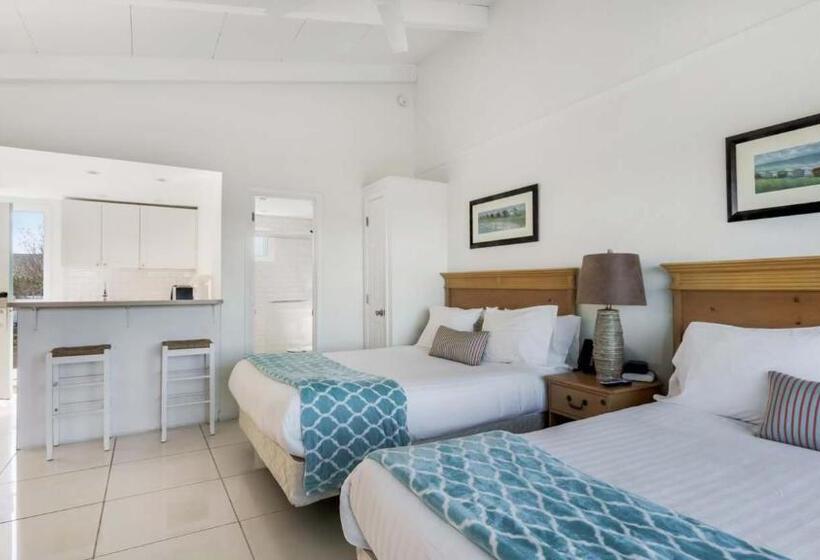 Студия Стандарт, Driftwood Resort On The Ocean