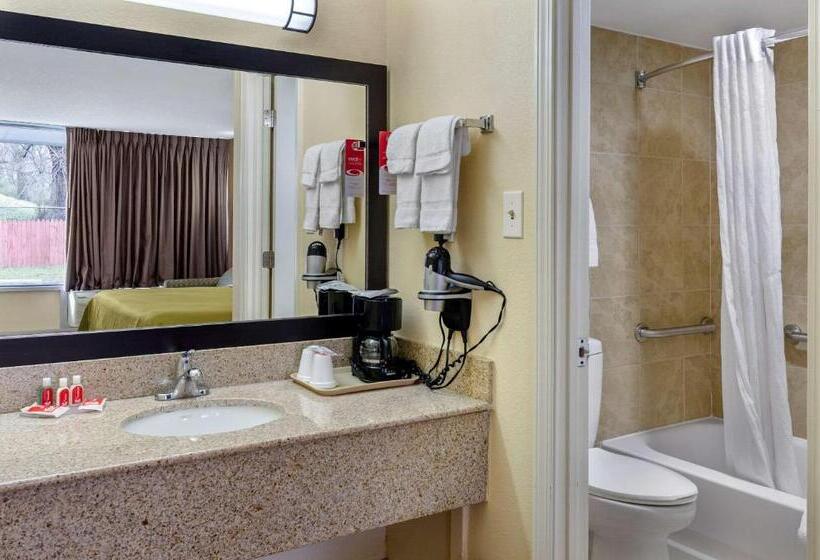 غرفة قياسية سرير كينج, Econo Lodge Civic Center