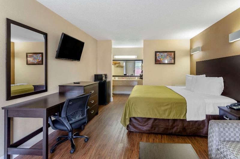 غرفة قياسية سرير كينج, Econo Lodge Civic Center