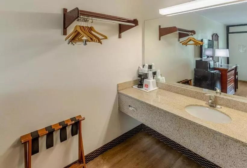 スタンダードルーム, Econo Lodge