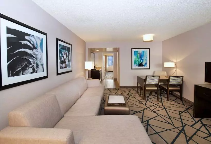 ２ダブルベッドのスタンダードルーム, Embassy Suites By Hilton Portland Tigard