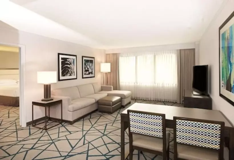 スイート, Embassy Suites By Hilton Portland Tigard