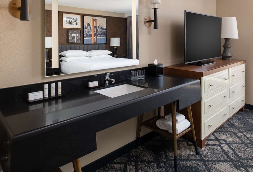 سوییت, Embassy Suites San Francisco Airport South San Francisco