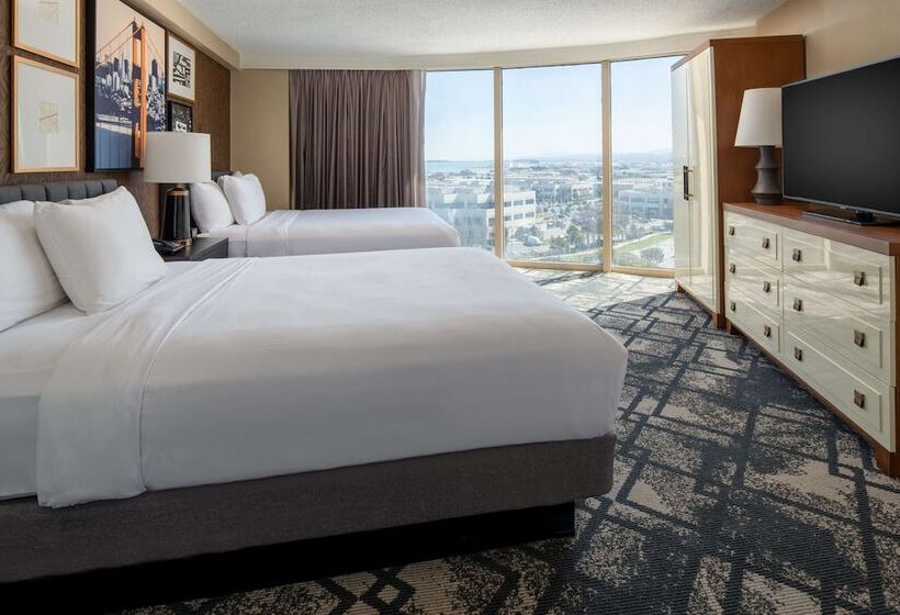 سوییت, Embassy Suites San Francisco Airport South San Francisco