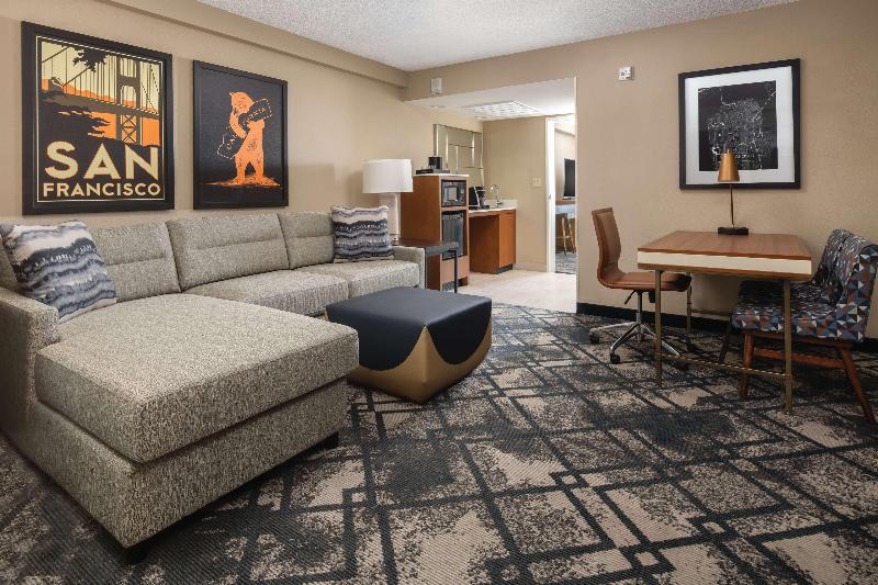Люкс, Embassy Suites San Francisco Airport   South San Francisco