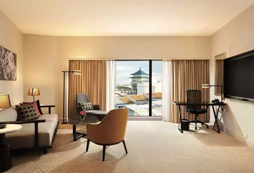 سوئیت با تخت بزرگ, Hilton Houston Post Oak By The Galleria