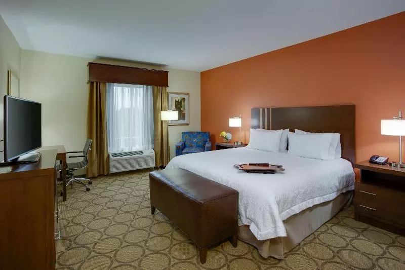 キングサイズベッドのスタンダードルーム, Holiday Inn Express Philadelphia Ne Bensalem, An Ihg