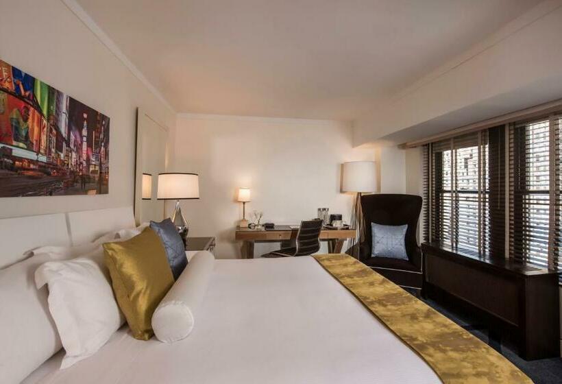 اتاق لوکس با تخت بزرگ, 70 Park Avenue