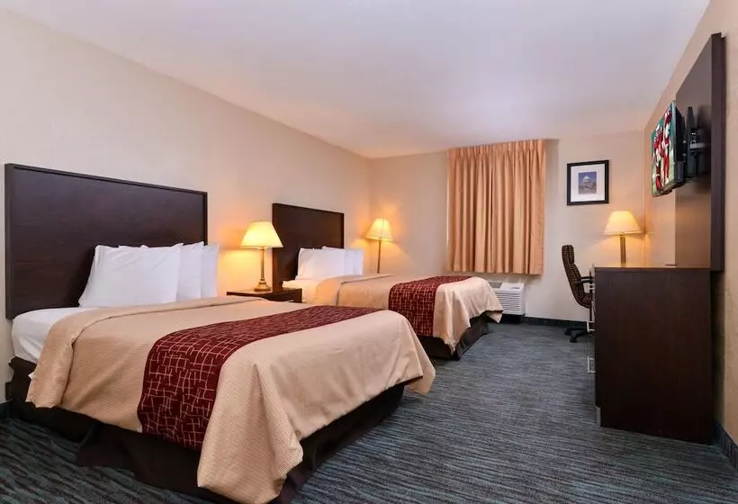 ２ダブルベッドのスタンダードルーム, Red Roof Inn Chambersburg