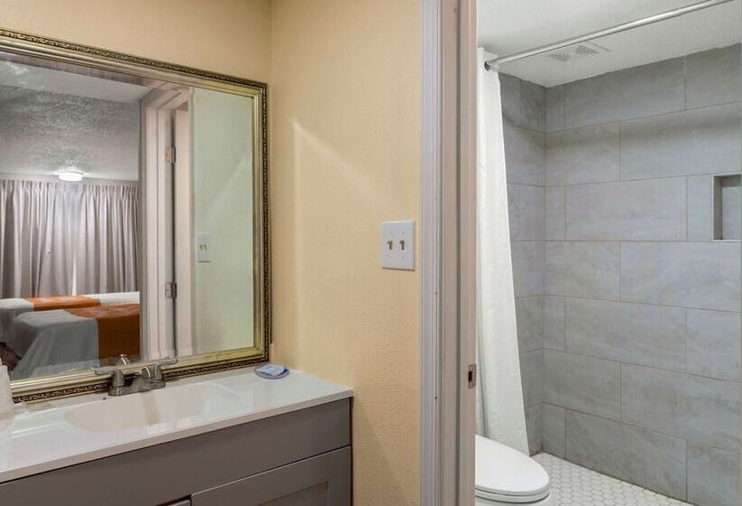 套房, Rodeway Inn Colonial Heights I95